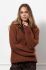 13307 Liana vneck pullover 1300 caramel